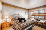 3 Bedroom Ski-In Condo - Chateaux DuMont - Keystone CO